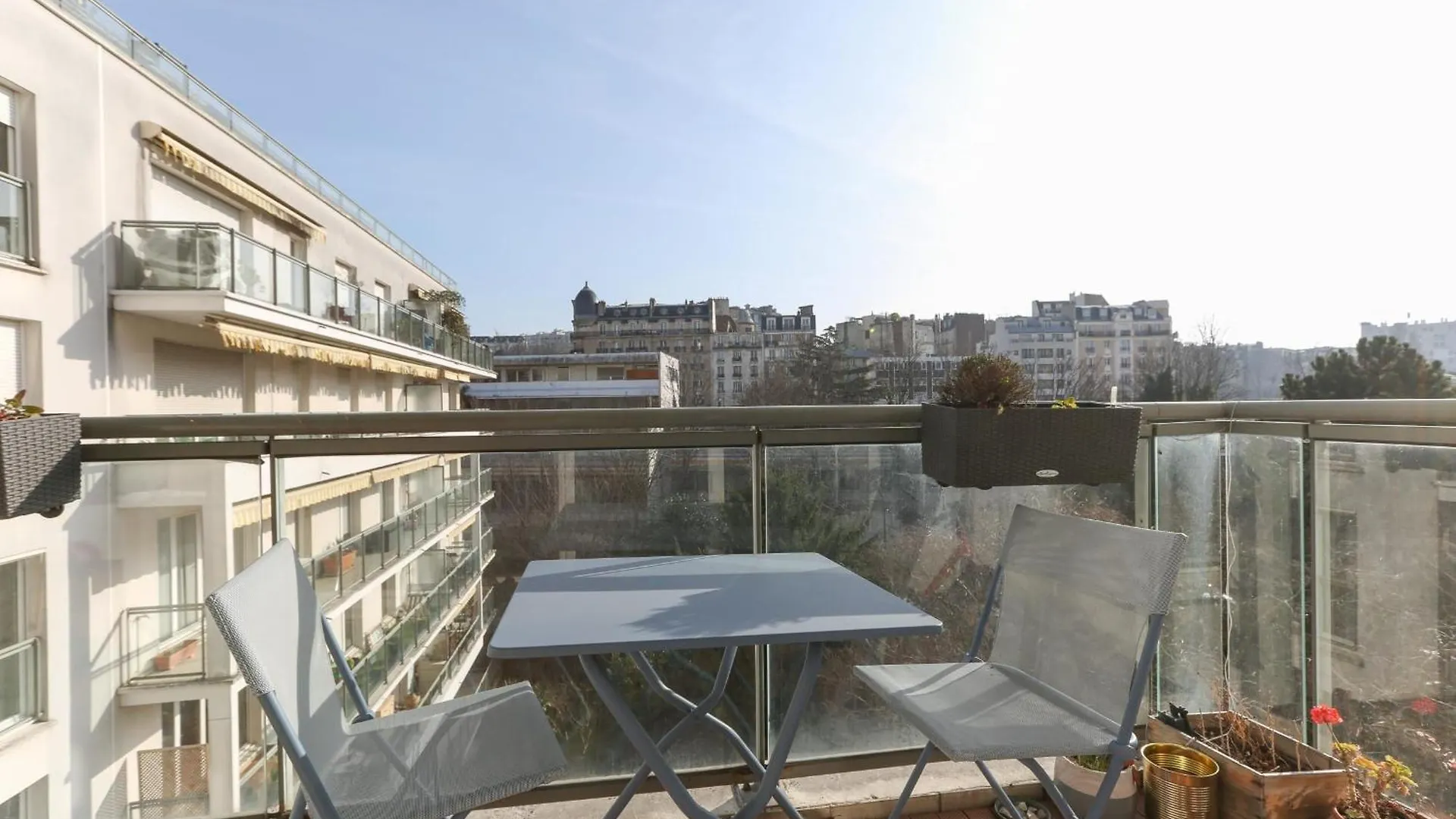 Family Apt Of 102 M2 In The Heart Of The 19Th Paris 0*,