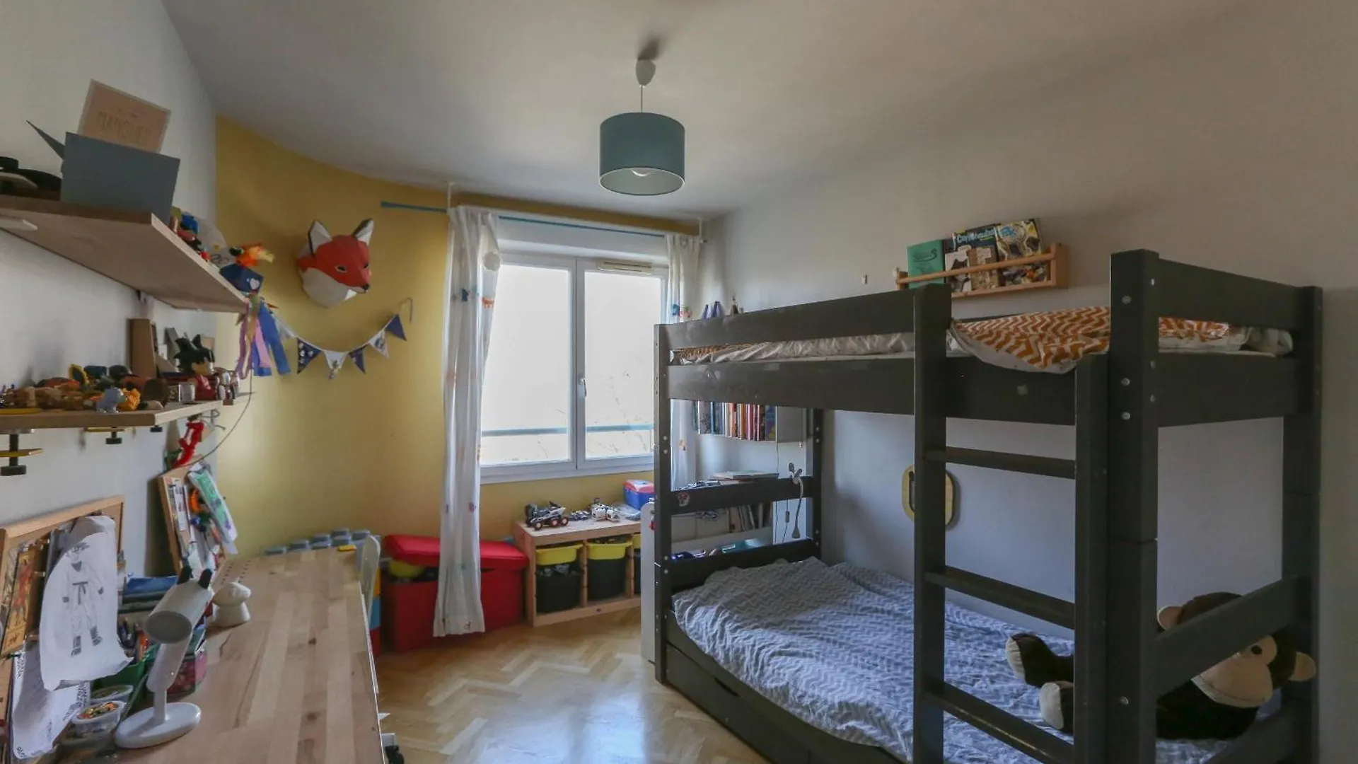 Family Apt Of 102 M2 In The Heart Of The 19Th Paris France