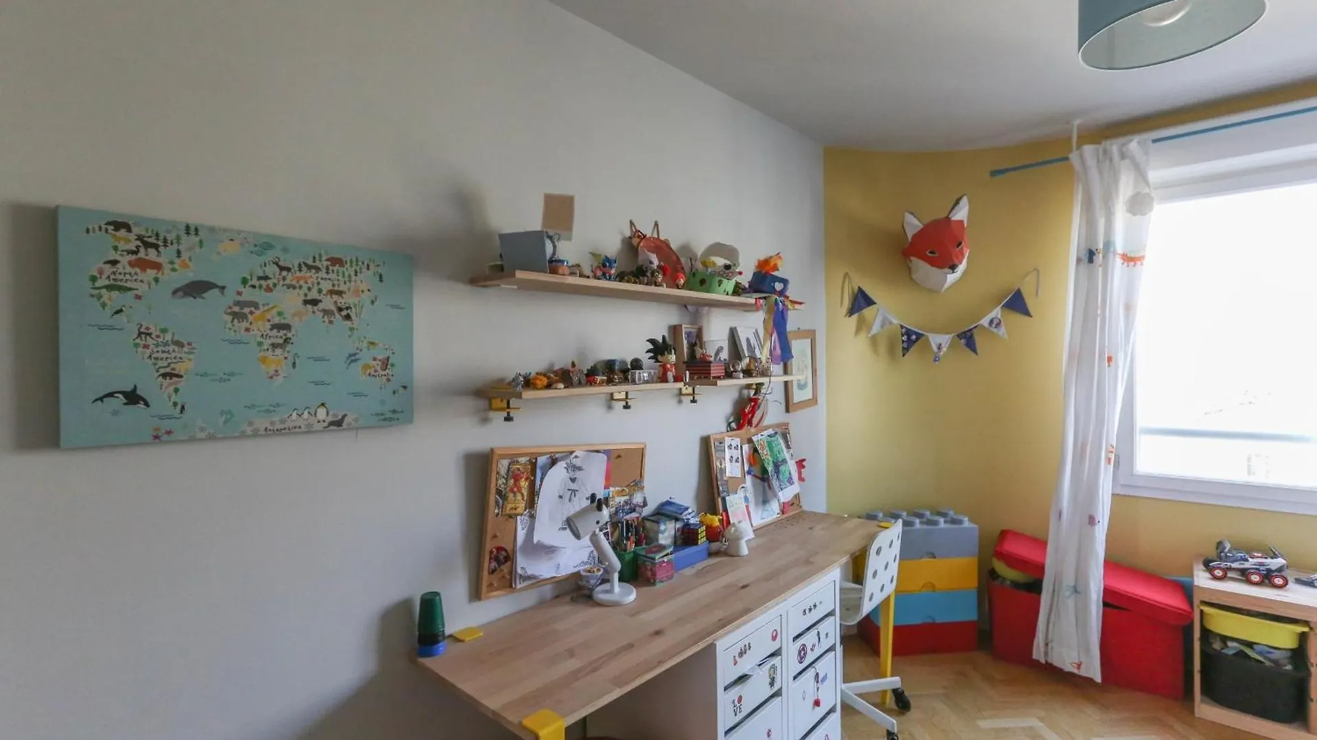 Family Apt Of 102 M2 In The Heart Of The 19Th Paris